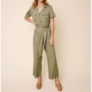 NEW Untuckit M Tilly Green Jumpsuit Casual Utility Minimalist Tencel Soft